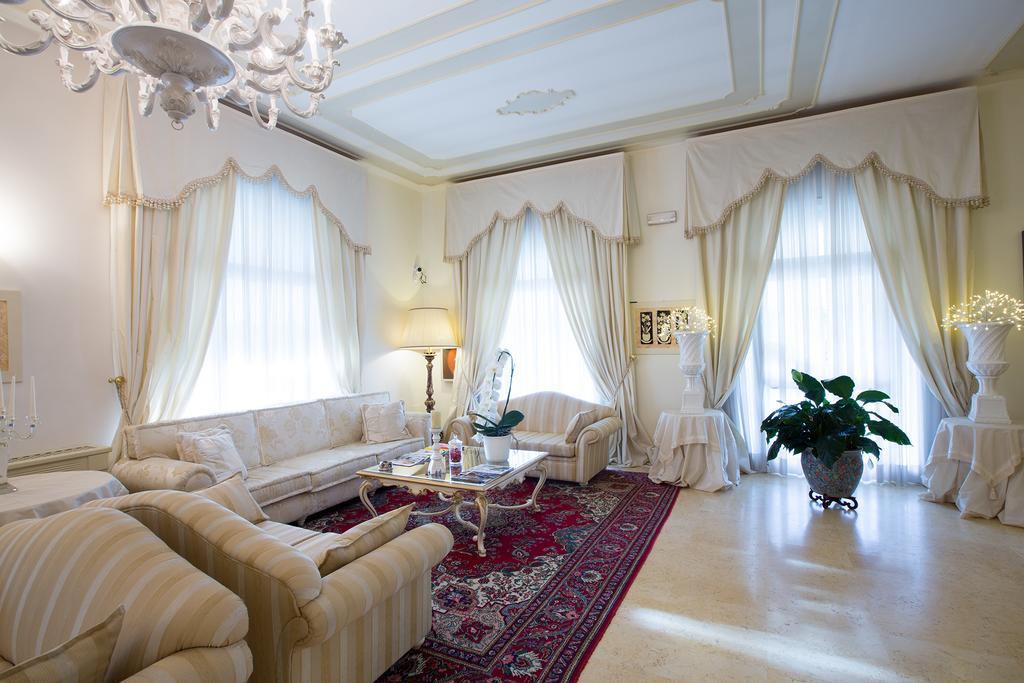 Sangiorgio Resort & Spa Cutrofiano Extérieur photo