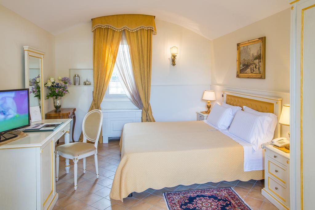 Sangiorgio Resort & Spa Cutrofiano Extérieur photo